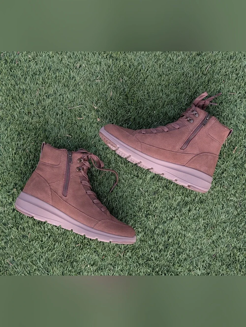 Skechers On-the-GO Glacial Ultra Serene Dream Boots Brown Suede Women 7.5